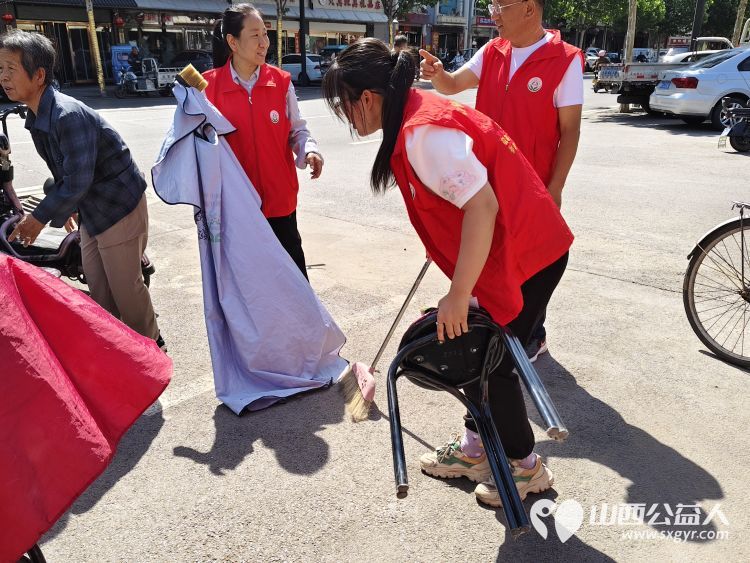 介休市敬老协会志愿服务进社区健康活动暖人心----东南街道段家巷社区服务老人 - 第12张 - 山西公益人 介休市敬老协会志愿服务进社区健康活动暖人心----东南街道段家巷社区服务老人 - 第12张