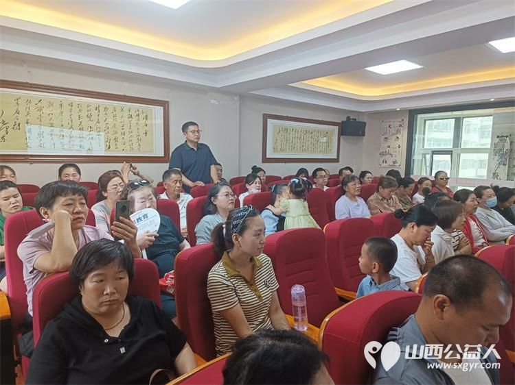 太原学花志愿服务中心家庭教育公益巡讲走进胜利东街幼儿园张艺凡老师就好习惯成就好孩子智慧父母智慧爱进行了巡讲 - 第4张