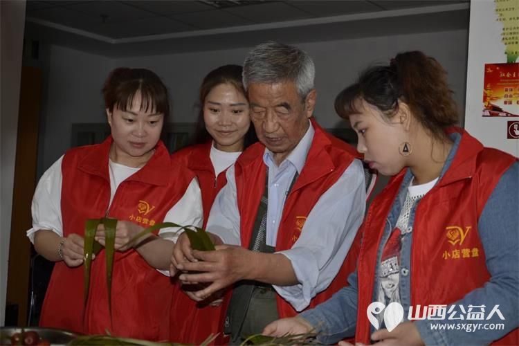 端午节到来之际，太原市小店区营盘街道南内环街二社区开展特色包粽子活动社区工作人员居民群众积极参加 - 第11张