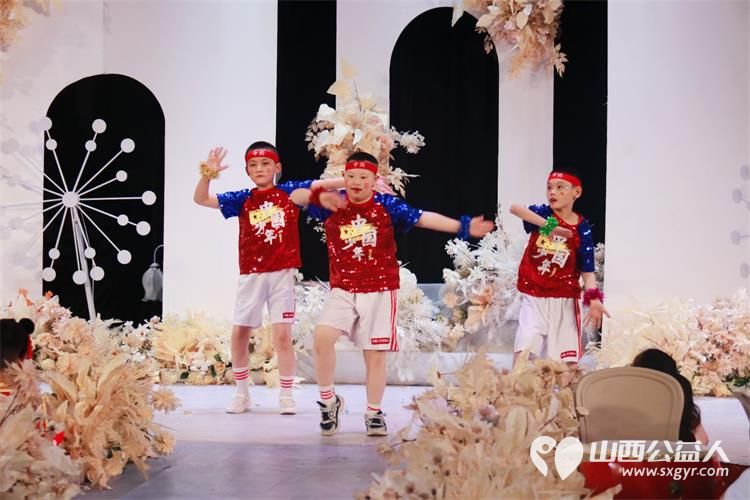 太原市灵星大龄康复中心举办庆祝六一儿童节活动小朋友们演出了精彩的节目 - 第10张 - 山西公益人 太原市灵星大龄康复中心举办庆祝六一儿童节活动小朋友们演出了精彩的节目 - 第10张