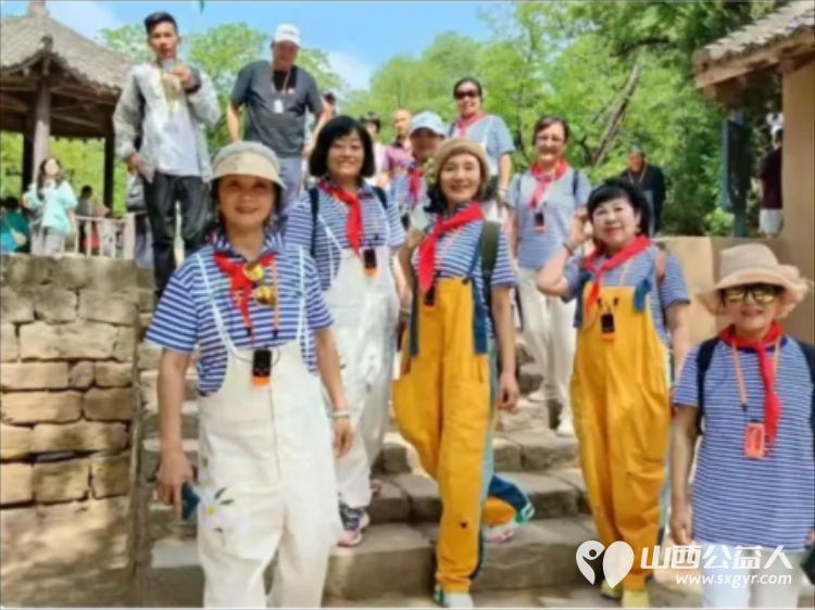 长治正能量公益协会崔健舞蹈艺术团（长治崔健培训基地）在七一来临之际组织大家去延安圣地寻初心 - 第7张