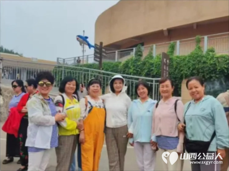 长治正能量公益协会崔健舞蹈艺术团（长治崔健培训基地）在七一来临之际组织大家去延安圣地寻初心 - 第6张