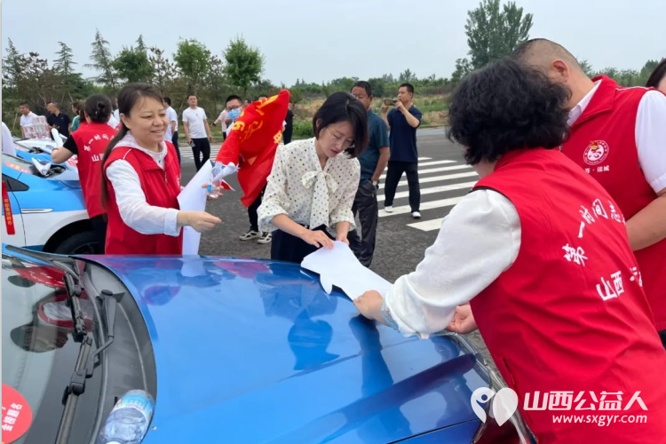 盐湖区第一时间志愿者协会、盐湖区广告协会、运城眼科医院共同承办的2024年“爱心护考 助梦启航”志愿服务活动正式启动 - 第9张 - 山西公益人 盐湖区第一时间志愿者协会、盐湖区广告协会、运城眼科医院共同承办的2024年“爱心护考 助梦启航”志愿服务活动正式启动 - 第9张