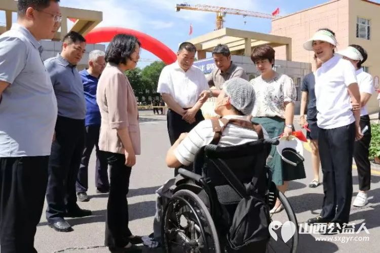 太原市儿童福利院举办2024年“润心伴成长 同心护未来”六一儿童节嘉年华活动 - 第2张