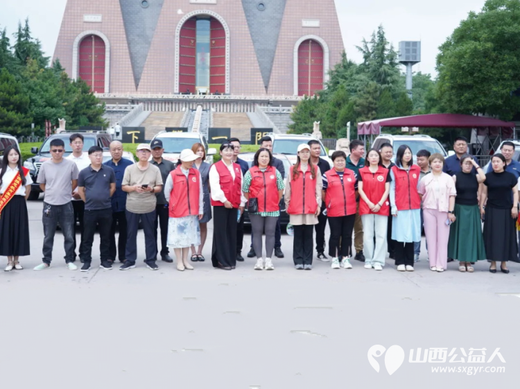 爱心助考，筑梦远航----临汾市志愿服务联合会高考爱心护送服务车启动，临汾市护苗爱心志愿服务队参加活动 - 第1张