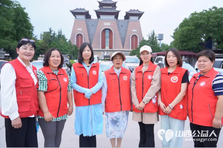 爱心助考，筑梦远航----临汾市志愿服务联合会高考爱心护送服务车启动，临汾市护苗爱心志愿服务队参加活动 - 第19张