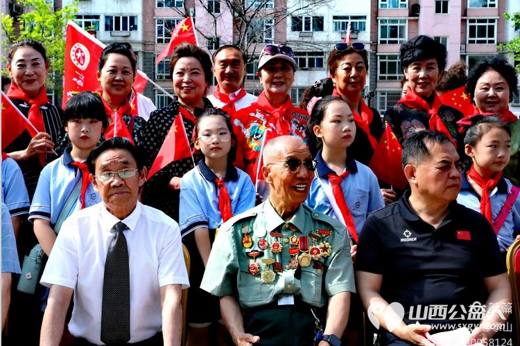 放飞中国梦，传承红基因 山西省城学雷锋志愿服务总团在省军区大院举办庆六一儿童节演出活动 - 第26张