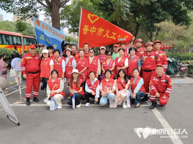 晋中市义工协会组织志愿者参加“2024助力高考”志愿服务活动 - 第1张