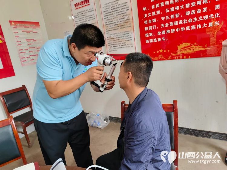 介休市敬老协会志愿者走进张兰镇下梁村为老人们爱心理发为老人体检 - 第10张 - 山西公益人 介休市敬老协会志愿者走进张兰镇下梁村为老人们爱心理发为老人体检 - 第10张