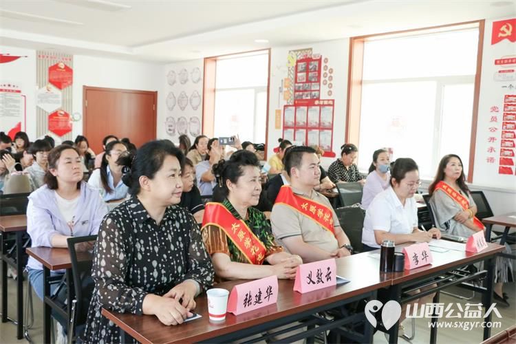 太原学花志愿服务中心主办的“改变生活方式让您更健康百场公益巡讲走基层活动走进阳曲县文明社区 - 第3张 - 山西公益人 太原学花志愿服务中心主办的“改变生活方式让您更健康百场公益巡讲走基层活动走进阳曲县文明社区 - 第3张