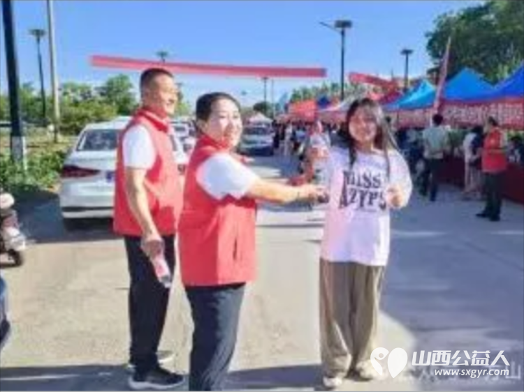 正能量公益山西吕梁方山联络站组织开展爱心助考圆梦起航公益志愿服务助力广大学子圆梦高考 - 第3张