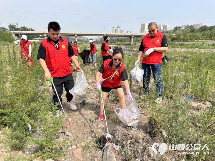 保护母亲河 阳泉义工在行动2024年第20期“保护母亲河”巡河净滩活动在白羊墅湿地公园开展 - 第14张 - 山西公益人 保护母亲河 阳泉义工在行动2024年第20期“保护母亲河”巡河净滩活动在白羊墅湿地公园开展 - 第14张