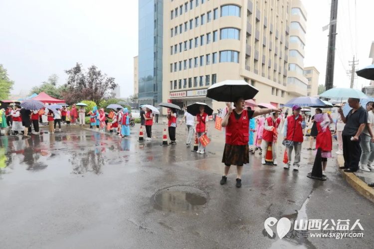 临汾市文明交通志愿者协会共有650余名志愿者服务2024年中考于6月22日圆满收官 - 第9张 - 山西公益人 临汾市文明交通志愿者协会共有650余名志愿者服务2024年中考于6月22日圆满收官 - 第9张