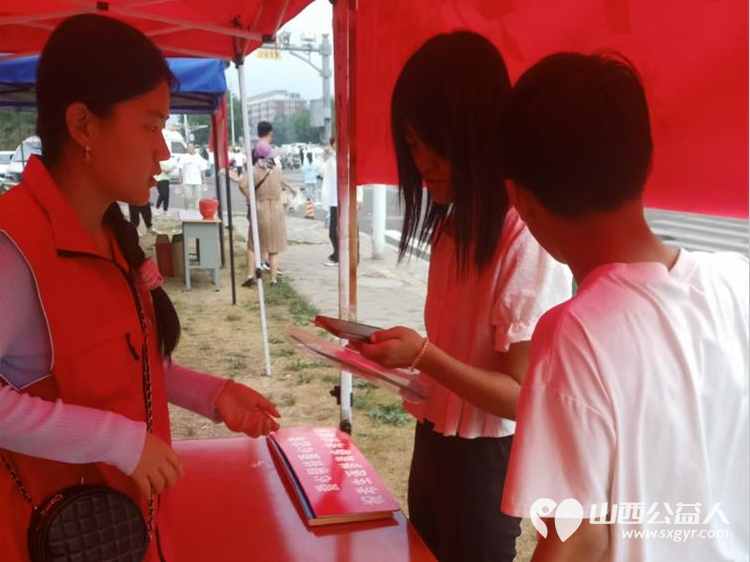 文水县爱心帮扶志愿者协会开展文明实践我行动为主题的志愿服务活动----爱心送考为广大中考考生送去浓浓关怀 - 第13张 - 山西公益人 文水县爱心帮扶志愿者协会开展文明实践我行动为主题的志愿服务活动----爱心送考为广大中考考生送去浓浓关怀 - 第13张