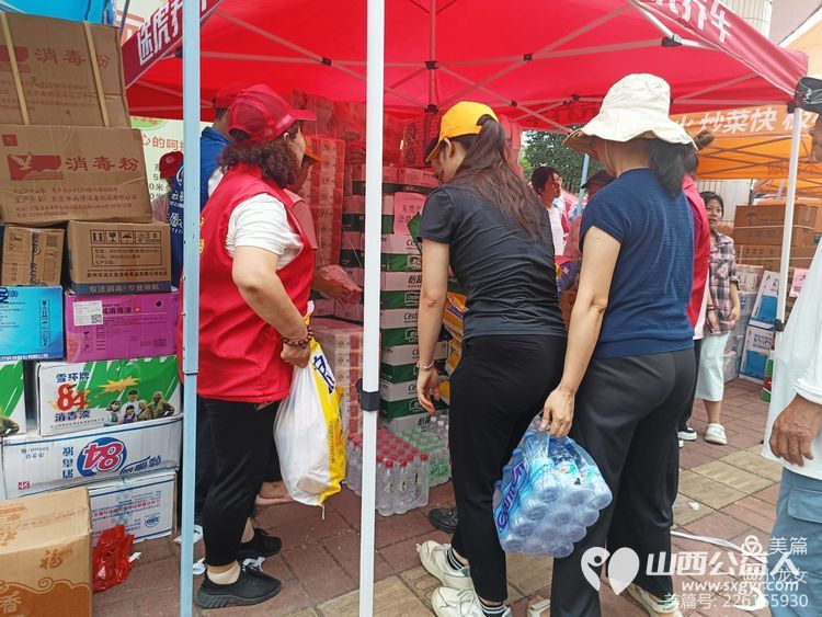 山西忻州志愿者冯丽2024年6月20奔赴广东梅州平远抗洪救灾,特大暴雨山体滑坡洪水无情人间有爱尽自己绵薄之力帮助灾民 - 第16张 - 山西公益人 山西忻州志愿者冯丽2024年6月20奔赴广东梅州平远抗洪救灾,特大暴雨山体滑坡洪水无情人间有爱尽自己绵薄之力帮助灾民 - 第16张