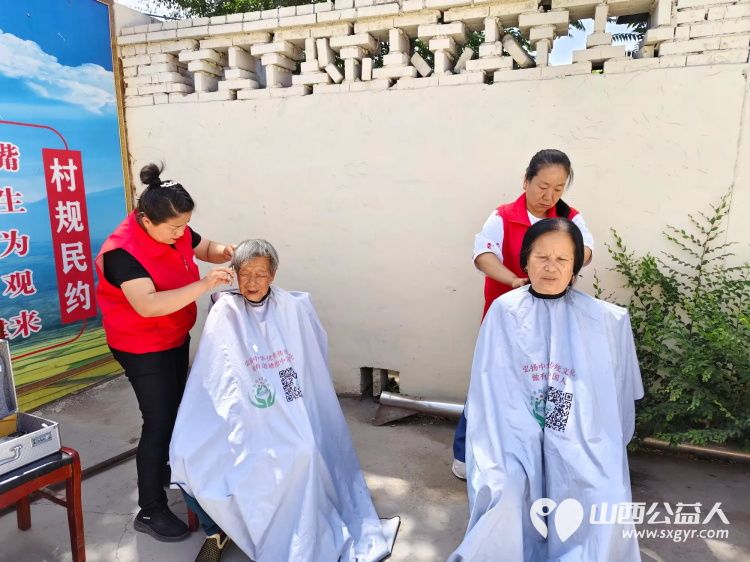 介休市敬老协会“孝善行”之敬老爱老助老行动在张兰镇张原村爱心理发义诊服务 - 第5张 - 山西公益人 介休市敬老协会“孝善行”之敬老爱老助老行动在张兰镇张原村爱心理发义诊服务 - 第5张