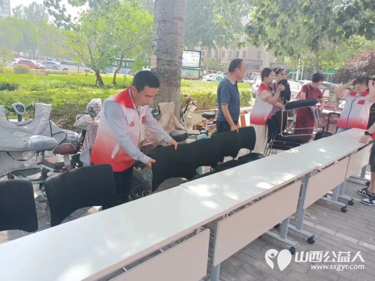 迎七一颂党恩唱红歌 七一文艺汇演圆满成功长治正能量书画研究院的志愿者们为文艺汇演开展志愿服务活动 - 第15张