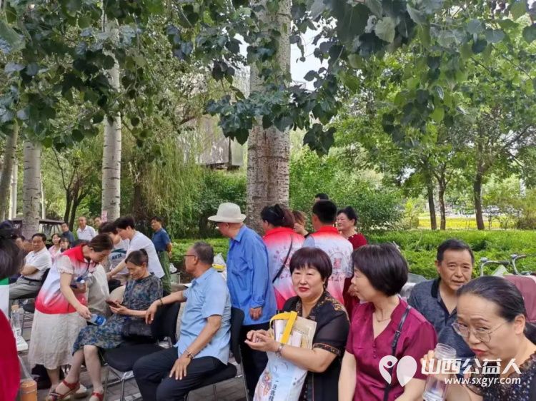 迎七一颂党恩唱红歌 七一文艺汇演圆满成功长治正能量书画研究院的志愿者们为文艺汇演开展志愿服务活动 - 第16张