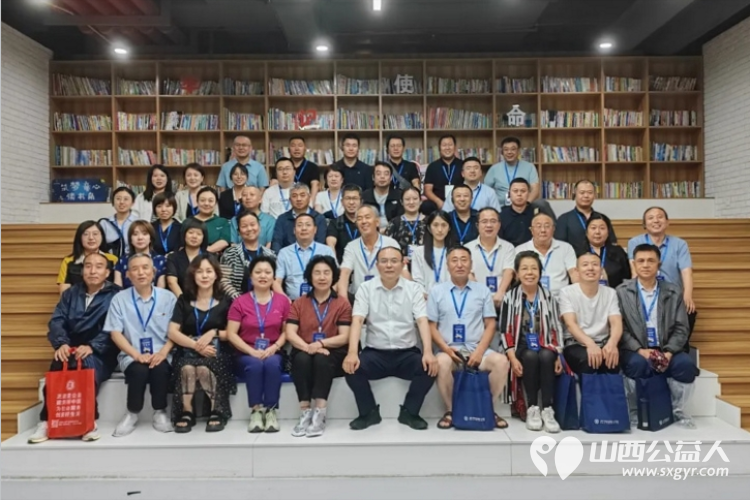 正能量公益平台全国运营中心罗春江参加了由山西省委社会工作部在浙江大学主办的新社会组织党组织书记和党建工作指导员示范培训班 - 第6张 - 山西公益人 正能量公益平台全国运营中心罗春江参加了由山西省委社会工作部在浙江大学主办的新社会组织党组织书记和党建工作指导员示范培训班 - 第6张