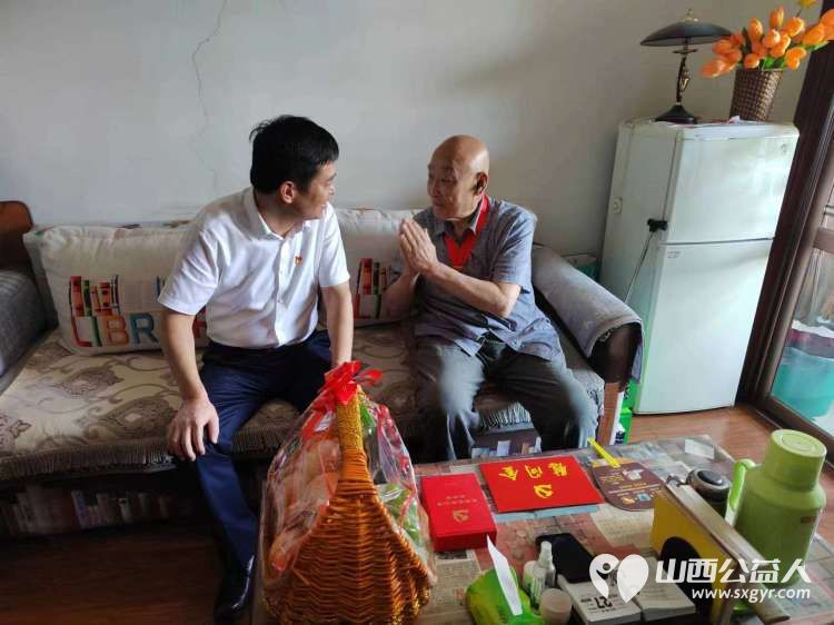 让党旗更红让党徽更亮 武乡县丰州镇太东社区党委组织开展“让党旗更红，让党徽更亮”七一主题系列活动 - 第17张