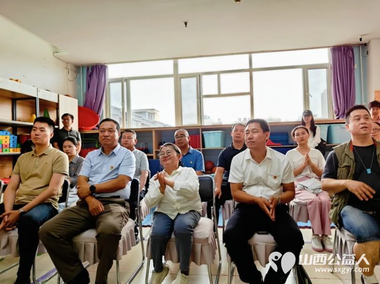 山西省残联第四党支部联手山西忠诺卫士品牌管理有限公司莅临安健儿开展关爱残疾儿童“七一”党建活动 - 第2张