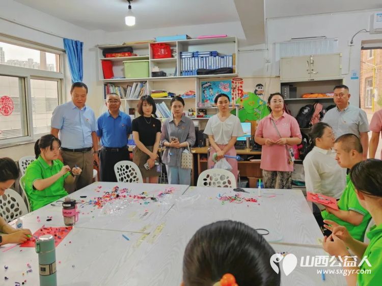 山西省残联第四党支部联手山西忠诺卫士品牌管理有限公司莅临安健儿开展关爱残疾儿童“七一”党建活动 - 第10张