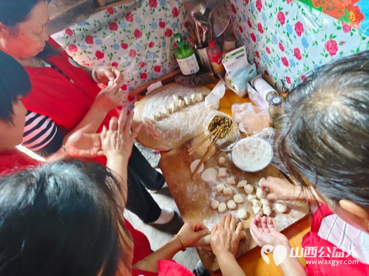 介休市敬老协会孝善行敬老行动在连福镇南王里村入户特困老人87岁田兆武家中 - 第14张 - 山西公益人 介休市敬老协会孝善行敬老行动在连福镇南王里村入户特困老人87岁田兆武家中 - 第14张