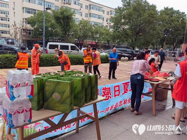 太原市龙城义工组织爱心志愿者,爱心企业上海蟹状元企业发展有限公司开展暑期慰问活动 - 第4张 - 山西公益人 太原市龙城义工组织爱心志愿者,爱心企业上海蟹状元企业发展有限公司开展暑期慰问活动 - 第4张