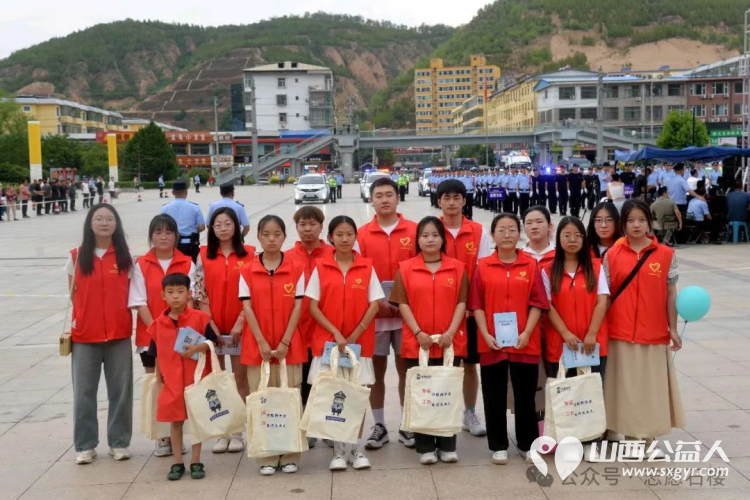 暑期首秀，共筑反诈防线----石楼青年志愿者协会携手大学生联盟，闪耀沁园春之夜策划全民反诈在行动 - 第2张