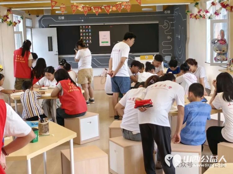 山西农业大学三下乡团队与太原学院数学系梦幻联动，助力石楼留守儿童开展了课业辅导活动 - 第2张