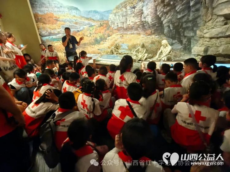 山西省红十字志愿协会小小宣讲员走进博物院 了解山西文化和历史体验文化魅力 - 第5张 - 山西公益人 山西省红十字志愿协会小小宣讲员走进博物院 了解山西文化和历史体验文化魅力 - 第5张