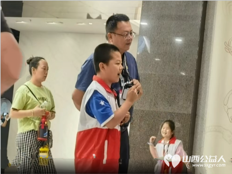 山西省红十字志愿协会小小宣讲员走进博物院 了解山西文化和历史体验文化魅力 - 第3张 - 山西公益人 山西省红十字志愿协会小小宣讲员走进博物院 了解山西文化和历史体验文化魅力 - 第3张