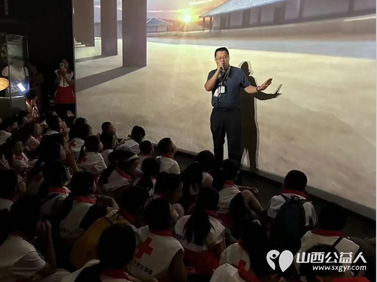 山西省红十字志愿协会小小宣讲员走进博物院 了解山西文化和历史体验文化魅力 - 第10张 - 山西公益人 山西省红十字志愿协会小小宣讲员走进博物院 了解山西文化和历史体验文化魅力 - 第10张