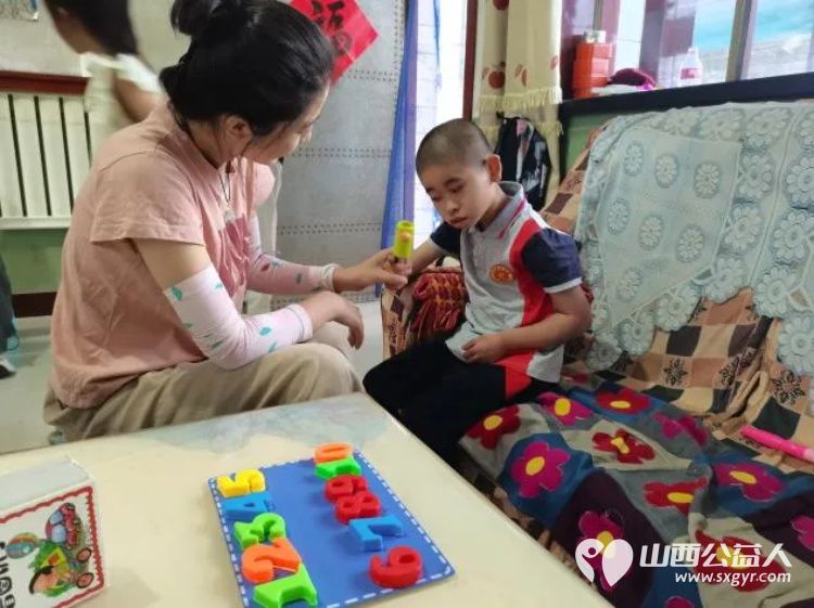 迎夏而绽 待花盛开——太原市福利院特教学校开展困境儿童暑期关爱特别行动 - 第4张
