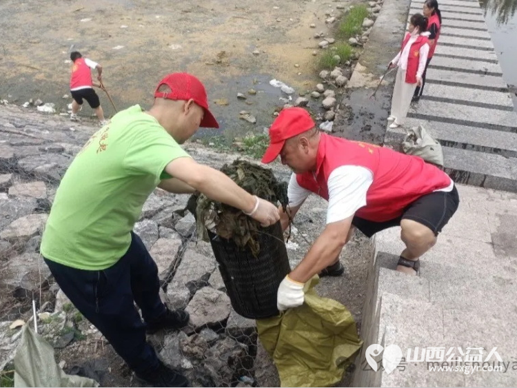 寿阳县卡卡公益志愿者协会带领志愿者队伍在石门河开展“保护生态环境，善待地球母亲”志愿服务活动 - 第4张
