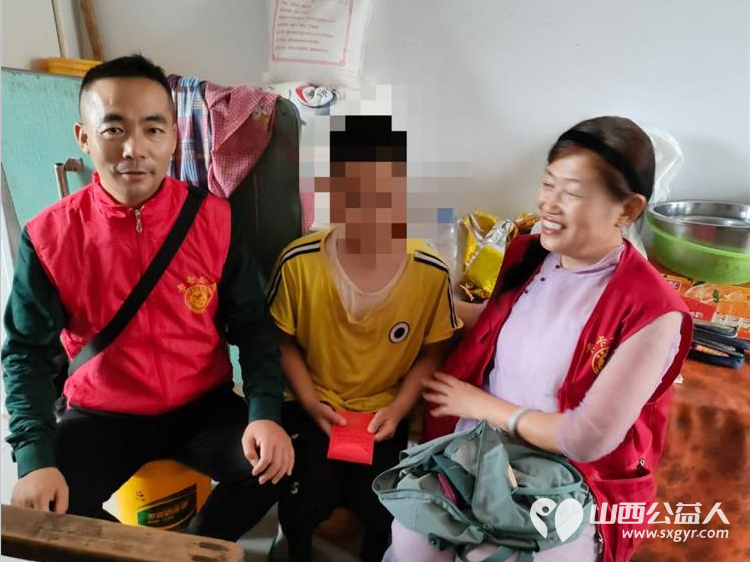 寿阳县卡卡公益志愿者协会爱心人士慷慨解囊积极资助我县12名贫困学生每人1000元 - 第3张