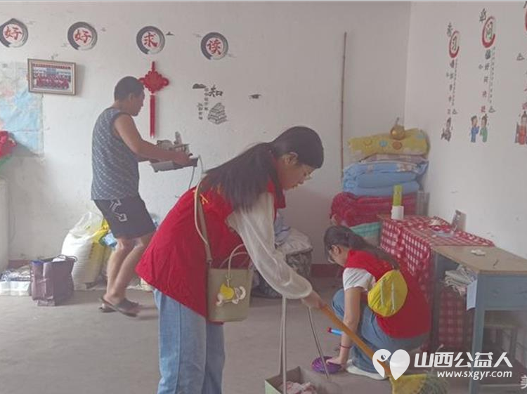 长治市善泽留守困境儿童救助协会温暖守护上门服务助困难家庭走出困境赠送学习用品上门维修房屋 - 第6张