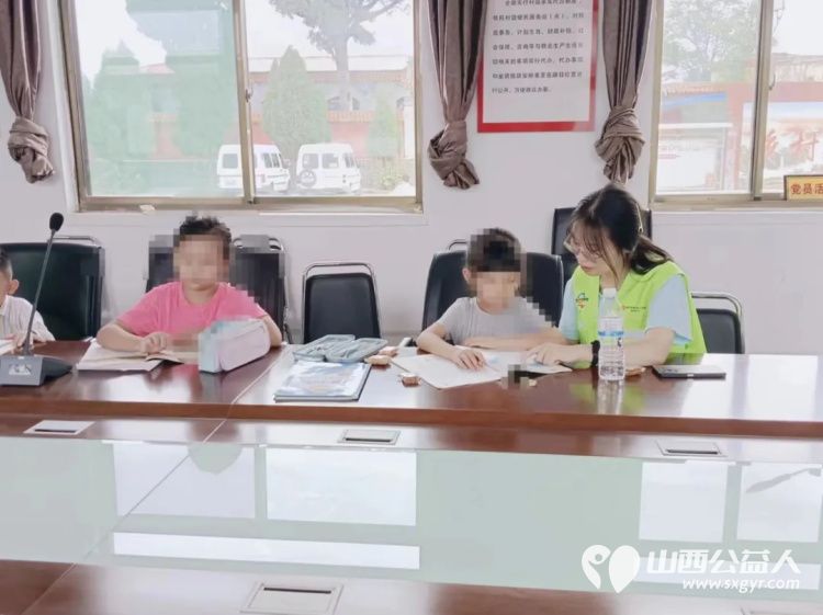 晋中新青年高校志愿者联合服务中心联合山西中医药大学开展“三下乡”助力乡村振兴社会实践活动 - 第2张 - 山西公益人 晋中新青年高校志愿者联合服务中心联合山西中医药大学开展“三下乡”助力乡村振兴社会实践活动 - 第2张