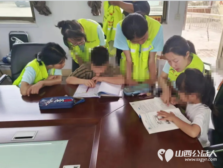 晋中新青年高校志愿者联合服务中心联合山西中医药大学开展“三下乡”助力乡村振兴社会实践活动 - 第4张 - 山西公益人 晋中新青年高校志愿者联合服务中心联合山西中医药大学开展“三下乡”助力乡村振兴社会实践活动 - 第4张