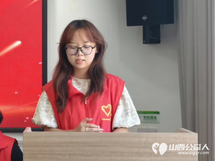 石楼县青年志愿者协会在龙山社区举办“爱心陪伴”课业辅导启动仪式 - 第4张