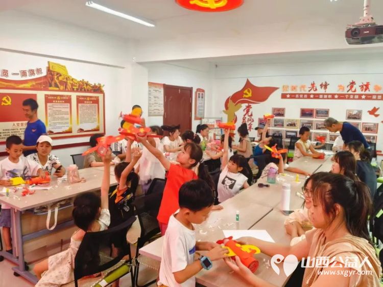 临汾市康庄社区开展以红色教育为主题的绘本阅读活动，在寓教于乐中激发青少年的爱国主义情怀 - 第10张