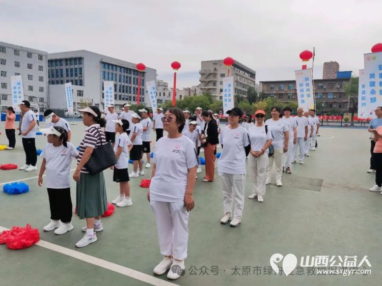 太原市绿舟应急救援促进中心参加山西省第十八次全国特奥日活动绿舟志愿者们协助运动员们一起参与活动 - 第4张 - 山西公益人 太原市绿舟应急救援促进中心参加山西省第十八次全国特奥日活动绿舟志愿者们协助运动员们一起参与活动 - 第4张