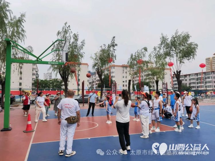 太原市绿舟应急救援促进中心参加山西省第十八次全国特奥日活动绿舟志愿者们协助运动员们一起参与活动 - 第8张 - 山西公益人 太原市绿舟应急救援促进中心参加山西省第十八次全国特奥日活动绿舟志愿者们协助运动员们一起参与活动 - 第8张