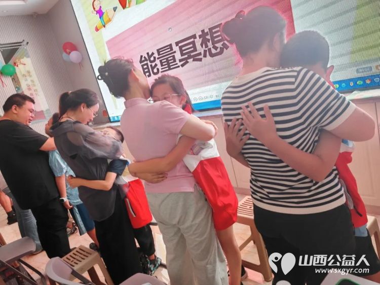 红十字小小宣讲员亲子财商体验营让爱与智慧同行帮助小小宣讲员建立正确的金钱观和理财习惯 - 第28张 - 山西公益人 红十字小小宣讲员亲子财商体验营让爱与智慧同行帮助小小宣讲员建立正确的金钱观和理财习惯 - 第28张