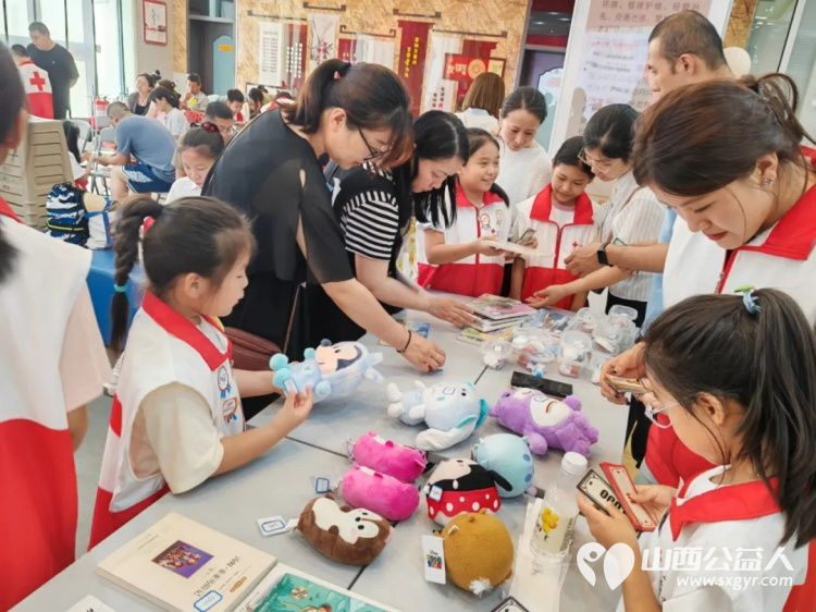 红十字小小宣讲员亲子财商体验营让爱与智慧同行帮助小小宣讲员建立正确的金钱观和理财习惯 - 第22张 - 山西公益人 红十字小小宣讲员亲子财商体验营让爱与智慧同行帮助小小宣讲员建立正确的金钱观和理财习惯 - 第22张