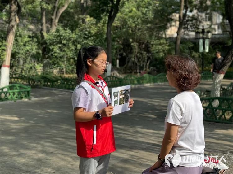 山西省红十字小小宣讲员走进太原文瀛公园为路人游客宣讲急救知识,法律知识,山西历史故事等为我们的小小宣讲员点赞 - 第17张 - 山西公益人 山西省红十字小小宣讲员走进太原文瀛公园为路人游客宣讲急救知识,法律知识,山西历史故事等为我们的小小宣讲员点赞 - 第17张