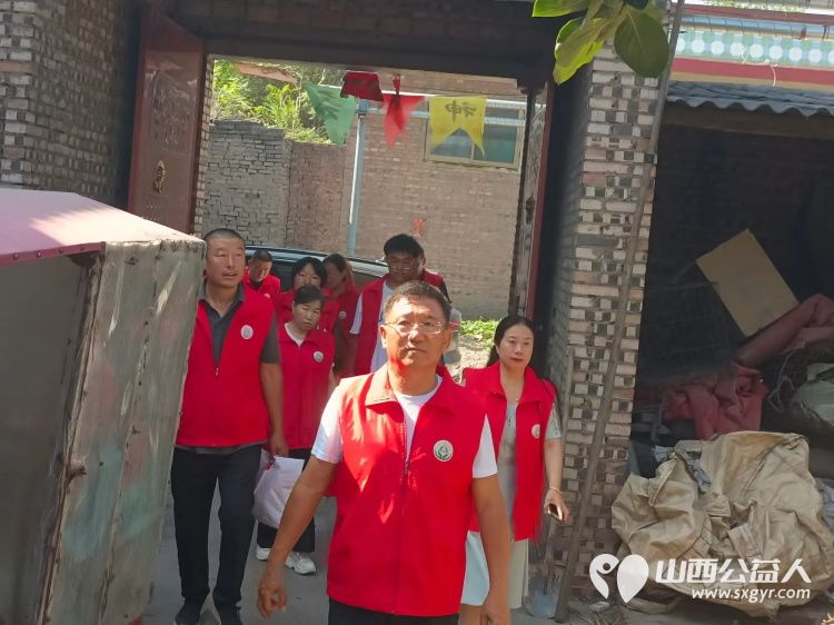 介休市义安镇孟王堡村特困老人85岁田培信家走进介休市敬老协会志愿者来料理家务包饺子 - 第22张 - 山西公益人 介休市义安镇孟王堡村特困老人85岁田培信家走进介休市敬老协会志愿者来料理家务包饺子 - 第22张