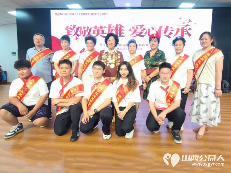 太原学花志愿服务中心志愿者在八一节前走进晋中荣军医院慰问退伍老兵活动 - 第4张 - 山西公益人 太原学花志愿服务中心志愿者在八一节前走进晋中荣军医院慰问退伍老兵活动 - 第4张