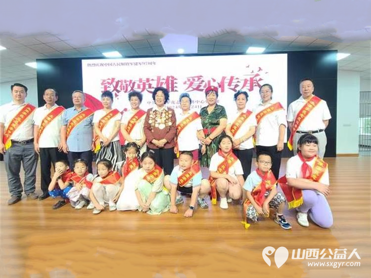 太原学花志愿服务中心志愿者在八一节前走进晋中荣军医院慰问退伍老兵活动 - 第3张 - 山西公益人 太原学花志愿服务中心志愿者在八一节前走进晋中荣军医院慰问退伍老兵活动 - 第3张