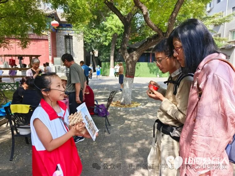 山西省红十字志愿协会小小宣讲员在文瀛公园爱心宣讲知识火花四溅 - 第27张 - 山西公益人 山西省红十字志愿协会小小宣讲员在文瀛公园爱心宣讲知识火花四溅 - 第27张